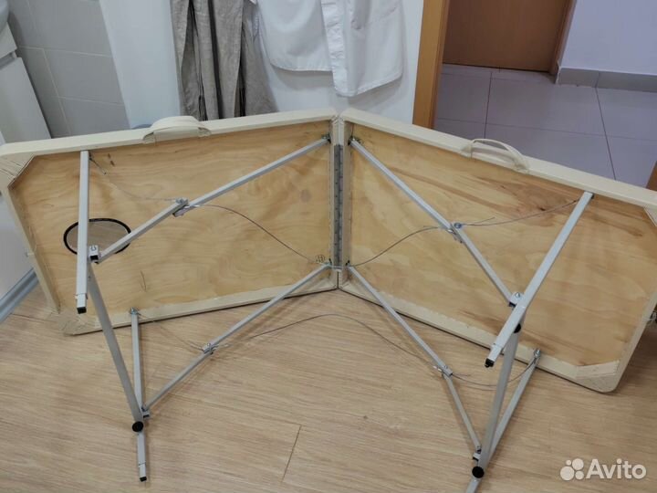 Стол массажный