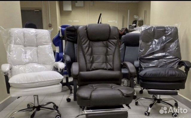 Офисное кожаное кресло руководителя
