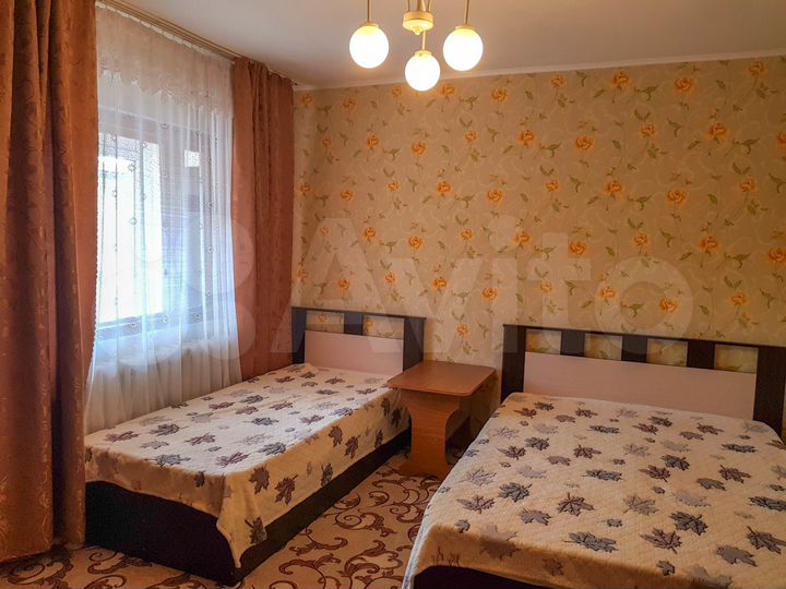 Комната 15 м² в > 9-к., 2/3 эт.