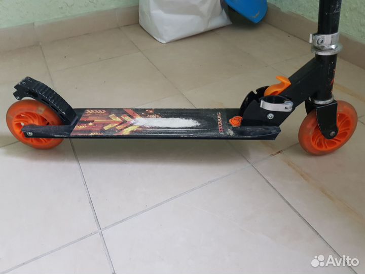 Самокат, скейт