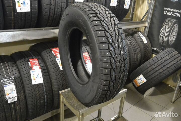 Grenlander Icedefensor Stud III 225/75 R16C 116R