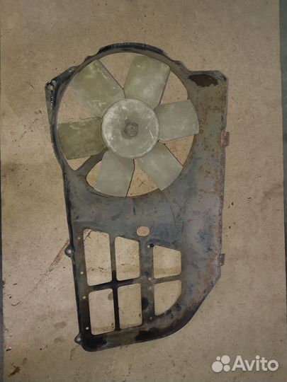 Вентилятор охлаждения радиатора Audi 80