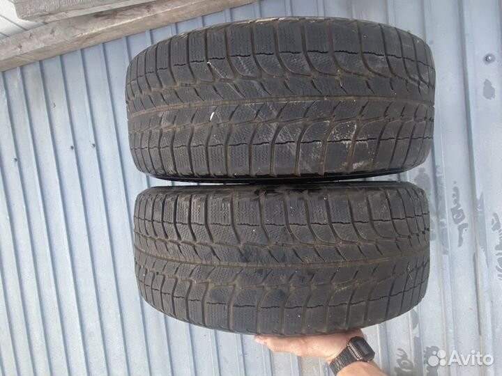 Michelin X-Ice 215/55 R16 50