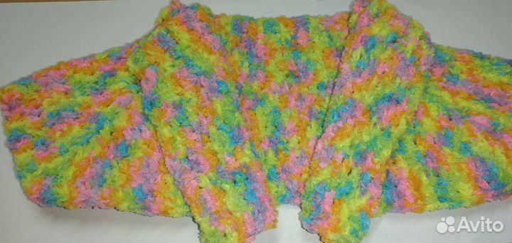 Манишка вязаная