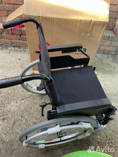 Инвалидная коляска новая