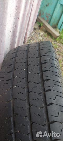 Matador MPS 330 Maxilla 2 225/70 R15 93L