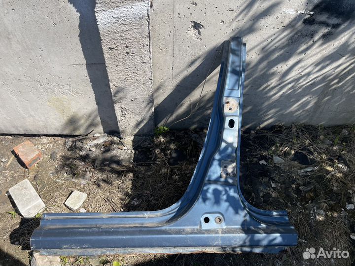 Стойка renault логан