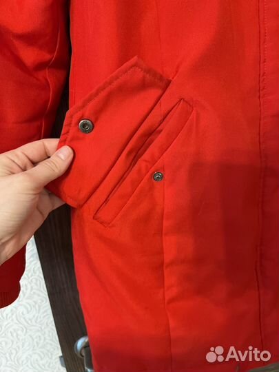 Куртка осень-весна 46-48 женская красная