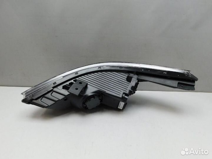 Фара правая Hyundai Solaris