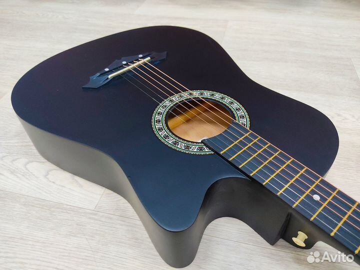 Гитара новая для начинающих