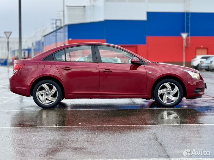 Chevrolet Cruze 1.6 AT, 2011, 227 000 км