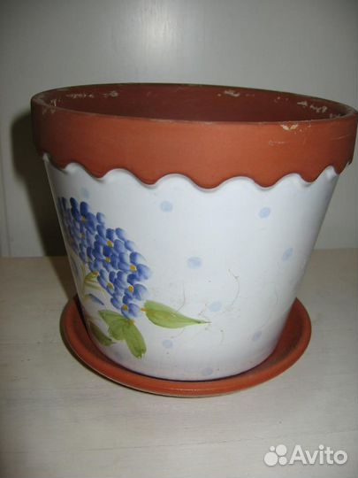 Горшок для домашних цветов с поддоном