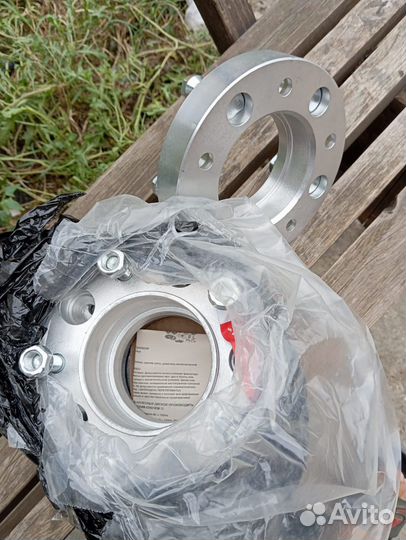 Проставки колес 2121 Нива 5х139,7 30мм (4шт.) ZUZ