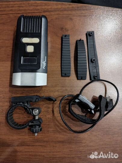 Велофонарь Fenix BC30R