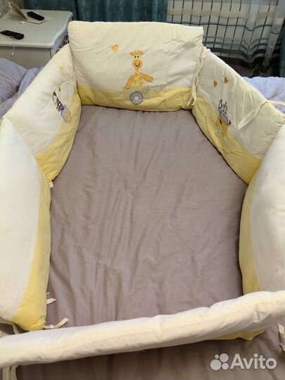 Мягкие бортики для детской кроватки