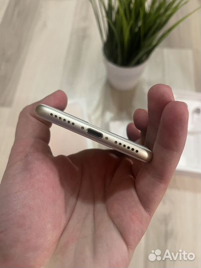iPhone 7, 32 ГБ