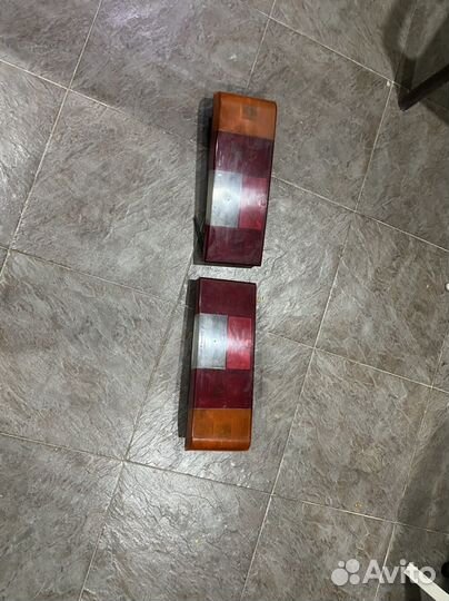 Задние фары