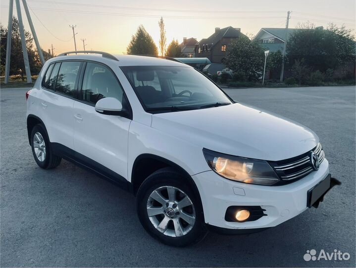 Volkswagen Tiguan 2.0 AT, 2013, 259 128 км