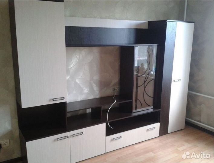 Гостиная с платяным шкафом Венге