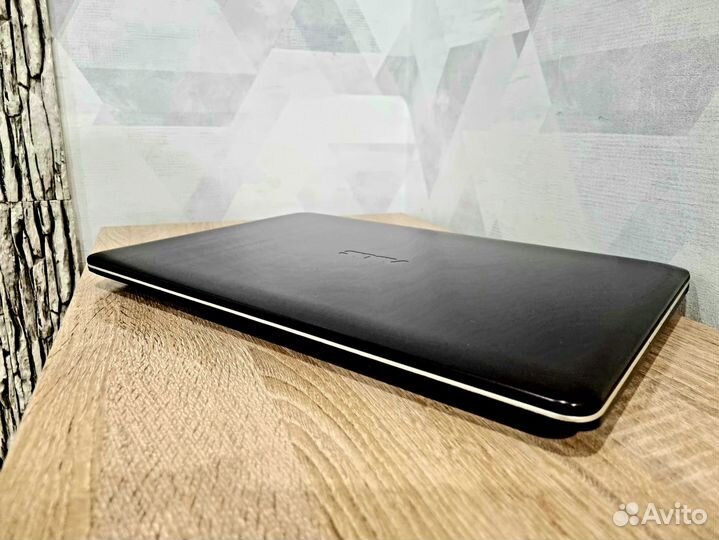 Шустрый ноутбук Asus\ 15.6