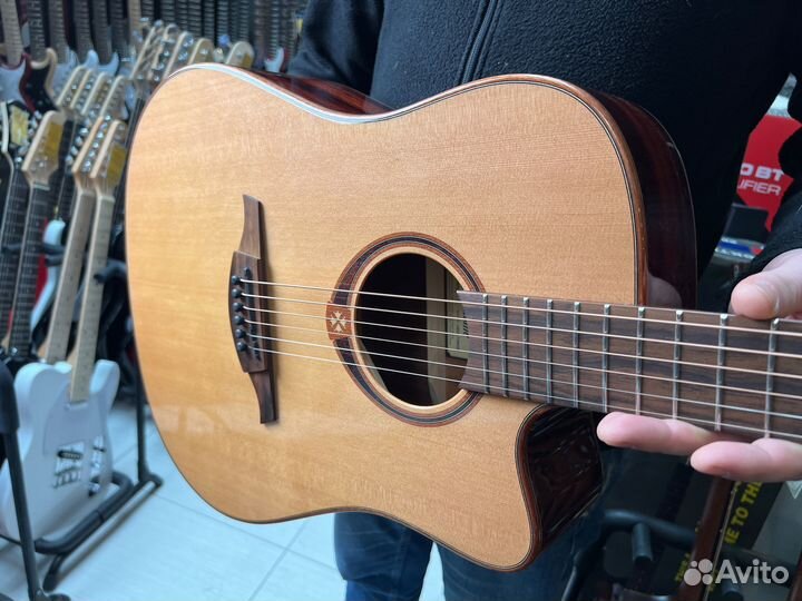 Гитара электроакустика