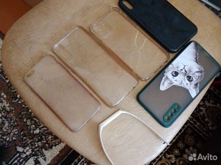 Чехлы на телефони на часы