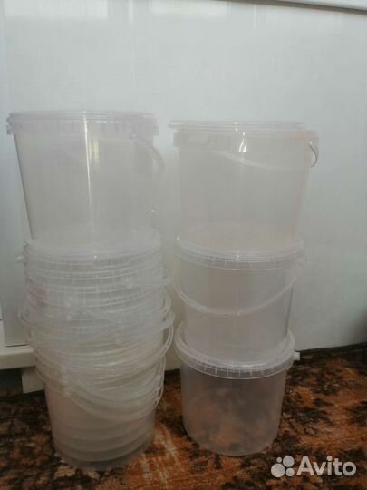 Ведро пластиковое с крышкой