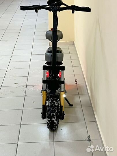 Самокат взрослый электрический