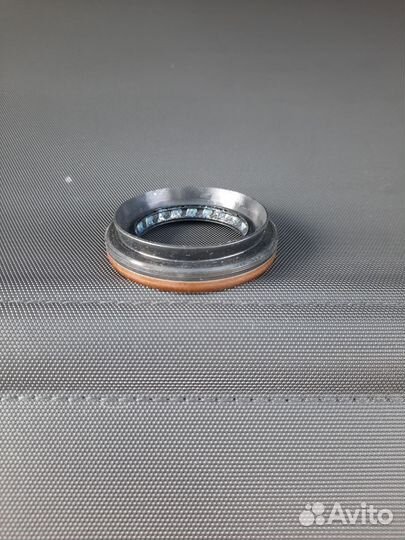 Сальник привода ниссан,рено