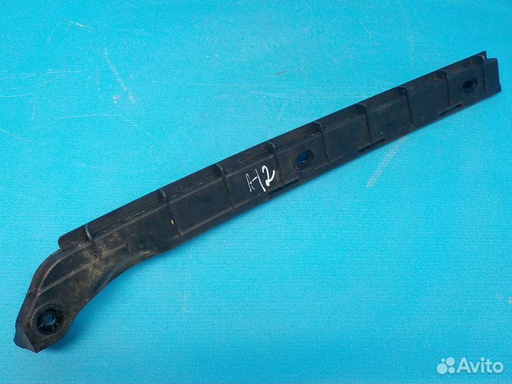 Кронштейн заднего бампера левый skoda Octavia A5