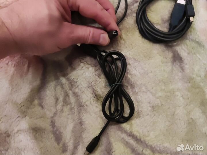 USB кабели очень разные телефон фото видеокамера