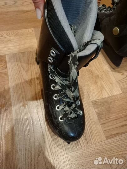 Коньки хоккейные Leader