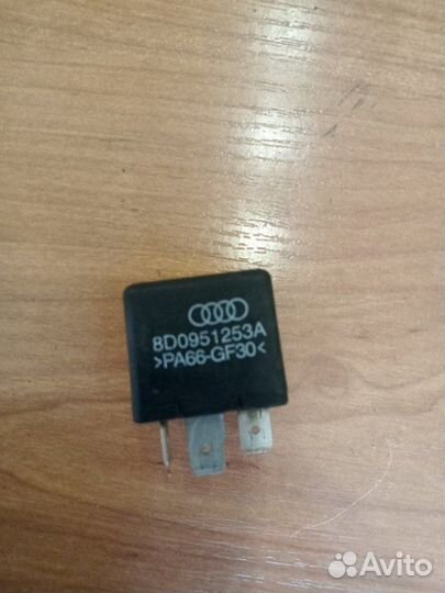 Реле вентилятора Volkswagen Passat B5+ седан ALZ 1