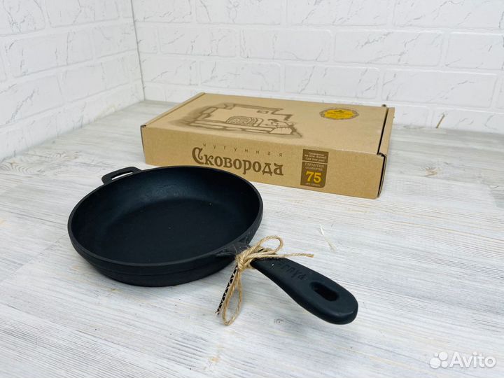 Сковородка чугунная литая 20*4см