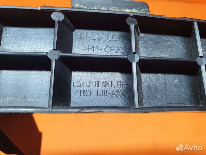 Кронштейн бампера передний левый Acura Rdx TB5 2.0