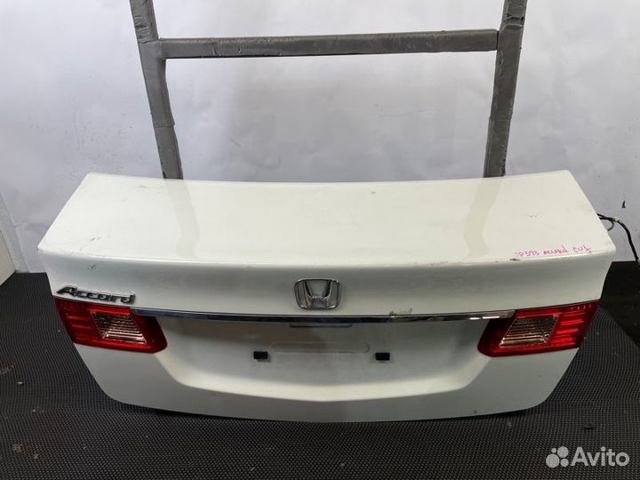 Крышка багажника Honda Accord 8