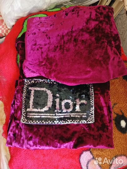 Спортивный костюм женский