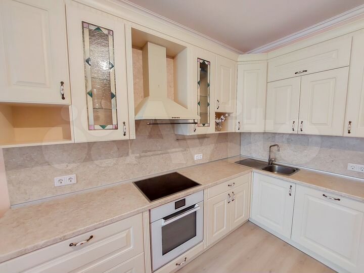 3-к. квартира, 83 м², 7/16 эт.