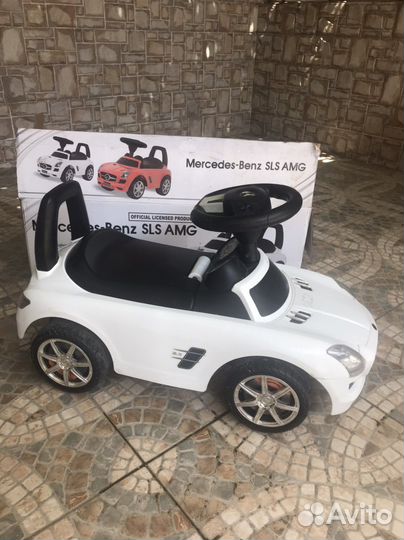 Машинка каталка mercedes