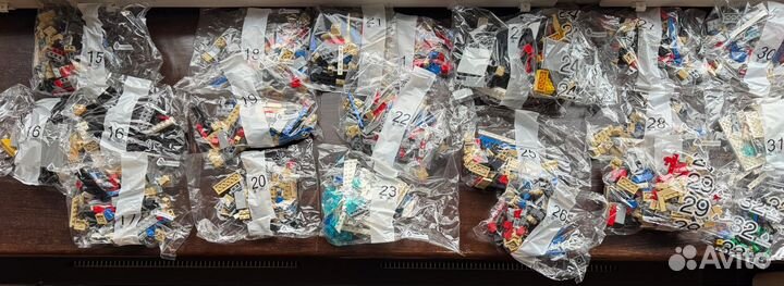 Lego 10284