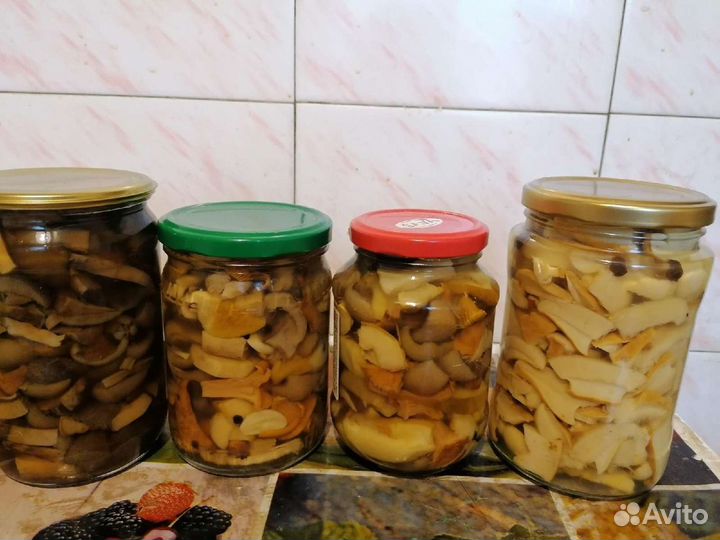 Маринованные грибы (белые, ассорти, опята)