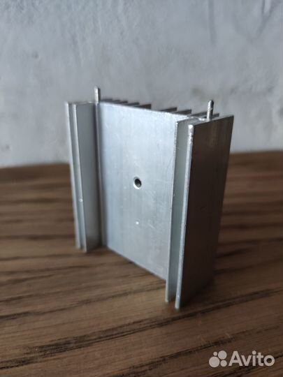 Радиатор охлаждения для компьютера/телевизора