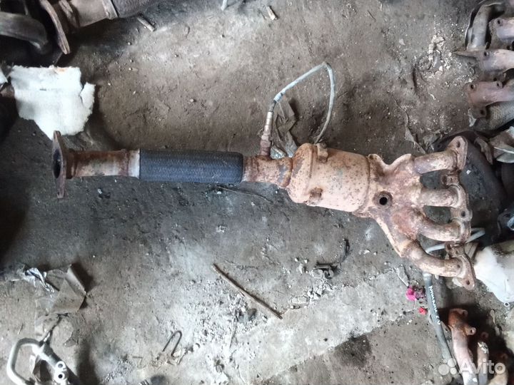 Ford focus 2 выпускной коллектор shda