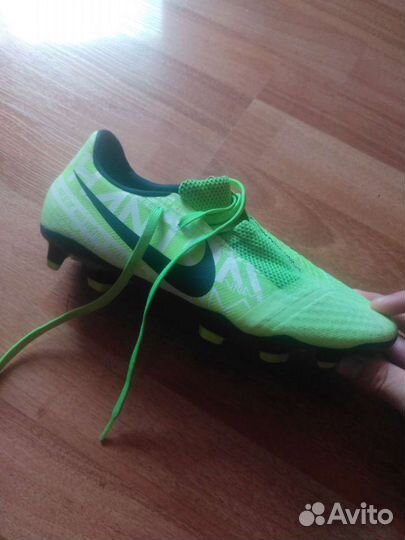 Футбольные бутсы Nike phantom venom