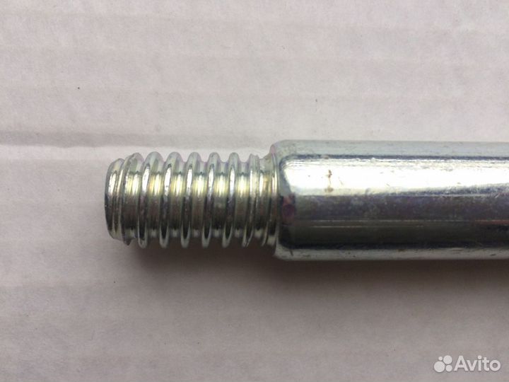 Петля, крюк буксировочный Opel