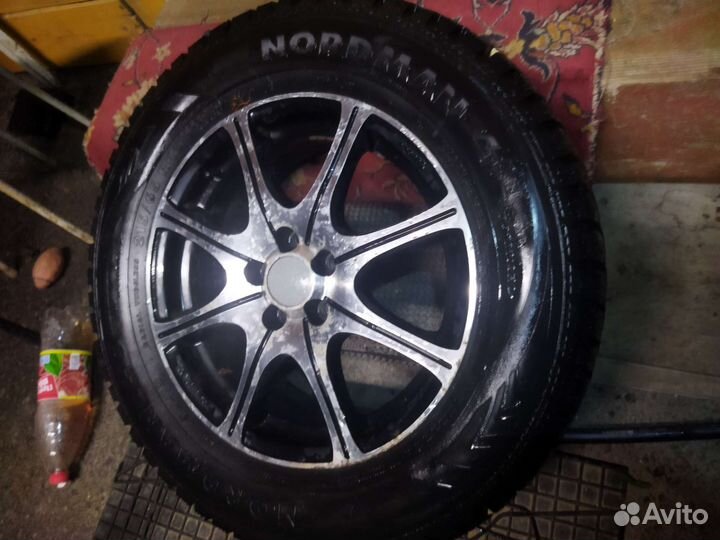 R16 Nokian Tyres Nordman 4 215/65, PCD 5x100 DIA 57.1