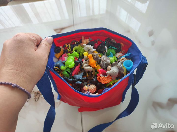 Игрушки из Киндер сюрпризов пакетом 1.5 кг