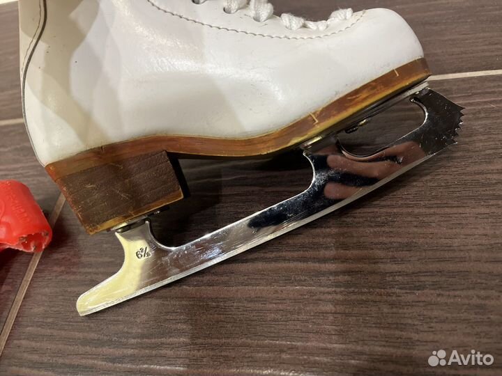 Фигурные коньки graf etude 27 р