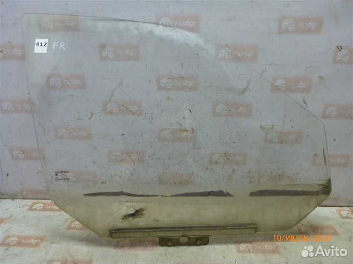 Стекло двери переднее правое Лада 2111 универсал