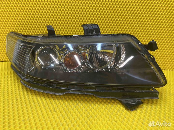 Фара правая галоген honda accord 7 до рестайл